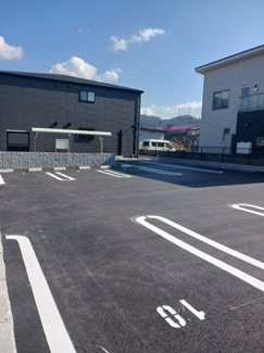 【駐車場】 | シャライム | 駐車場です
