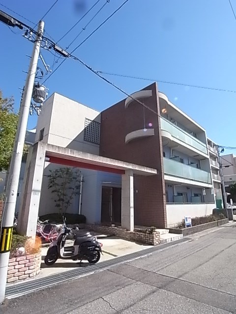 フロンティア甲子園口の外観