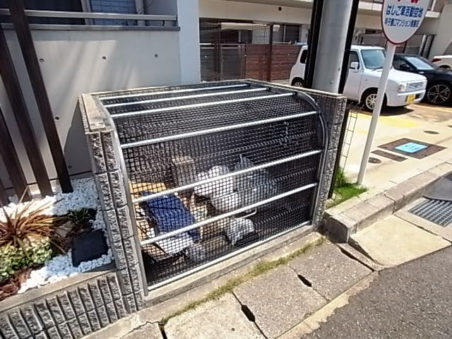 フロンティア甲子園口の外観