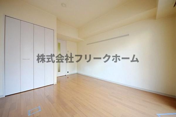 武蔵野市吉祥寺本町１丁目の賃貸マンションの居間・リビング