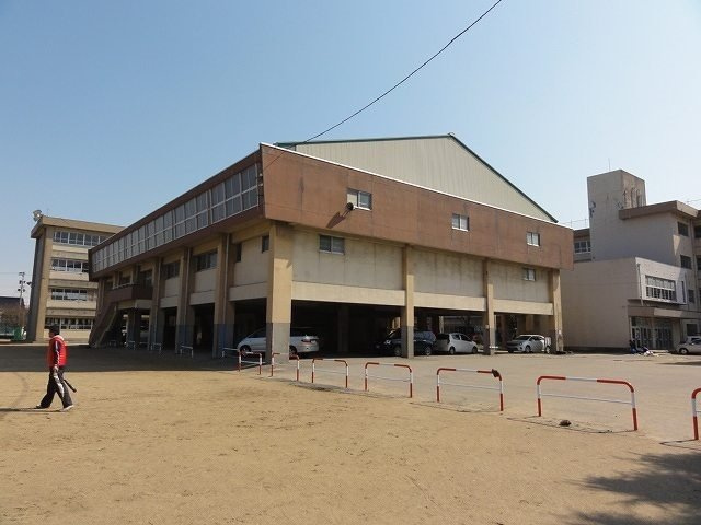 リジェールアビタシオンの周辺|成美小学校まで1800m