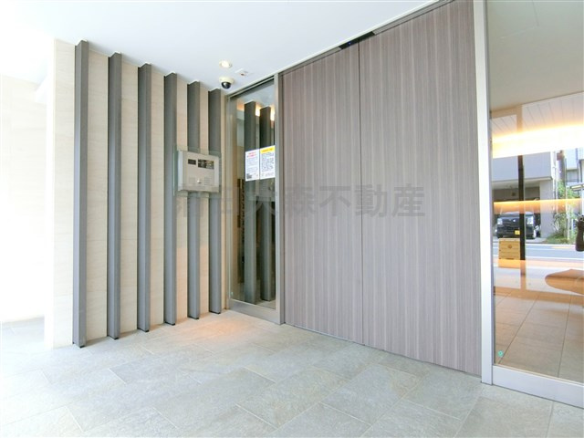 ブレシア多摩川レジデンスのエントランス