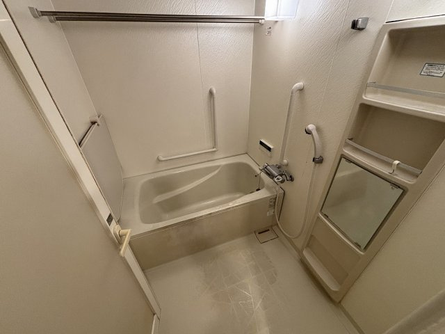 サンハイツ中央台Ｃ棟の浴室|落ち着いた空間のお風呂です！