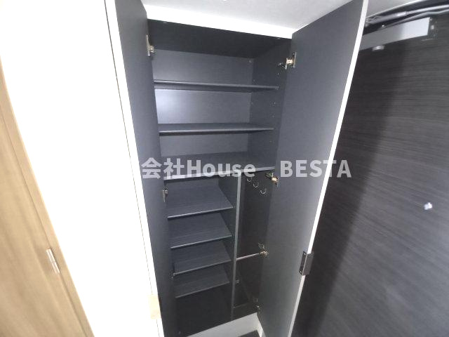 プレサンス神戸元町ベルシオンの収納