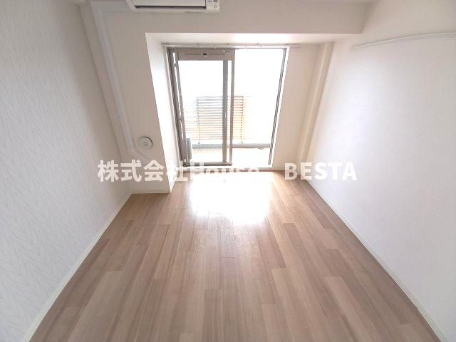 プレサンス神戸元町ベルシオンの居間・リビング