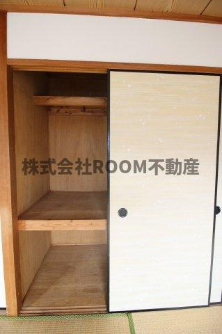 西村コーポレーションの収納