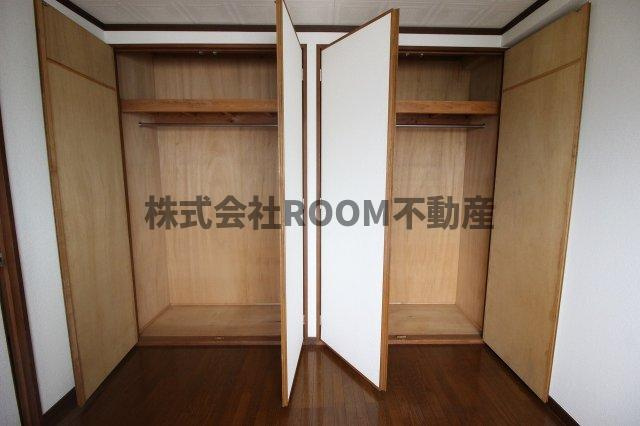 西村コーポレーションの収納