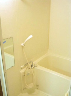 【浴室】 | メゾン　アベイユ