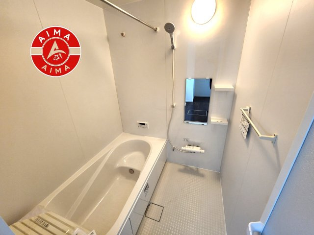 福岡市東区三苫2丁目第7-2棟(3号棟)の浴室|1日の疲れを癒してくれる広々バスルーム。雨の日のお洗濯にも大活躍な浴室乾燥機付です！