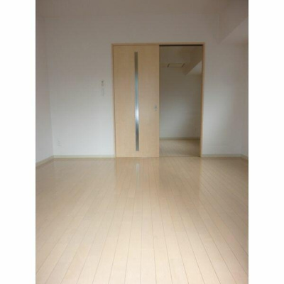 【洋室】 | RADIANT IWAIDA