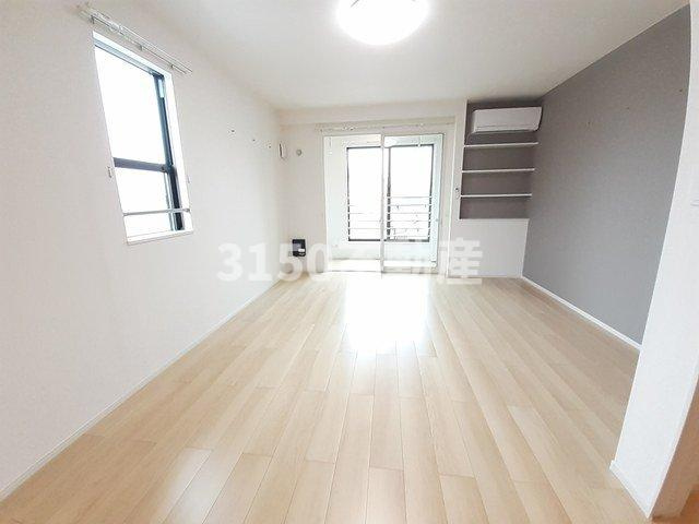 ビー　ホームⅡの居間・リビング