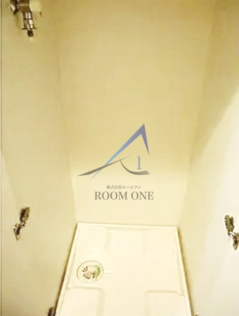 ルーブル南池袋の設備|洗濯機置き場です。