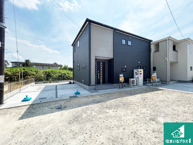 ●29(土)30(日)現地案内可能！　桜井市三輪　全2邸の前面道路含む現地写真|周辺は閑静な住宅街！前面道路広々で車の出し入れも便利です。駐車が苦手な方でも安心して車庫入れできます！