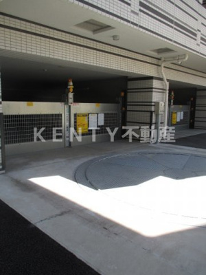 【駐車場】 | スパシエ蒲田グランドタワー | カースペースがあります