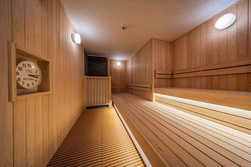 ロイヤルパークス有明のエントランス