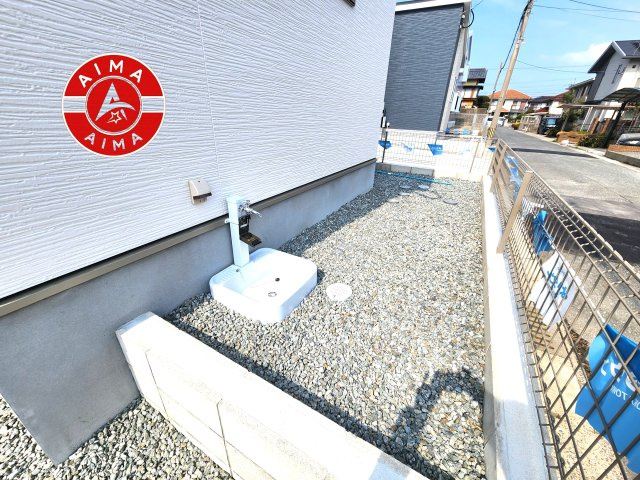 福岡市東区三苫2丁目第7-2棟(4号棟)のバルコニー|風をしっかりと感じられるバルコニーでは、毎日が洗濯日和です。広々としているので洗濯も楽しくなるでしょうし、気分転換にバルコニーからの眺めを楽しむのもいいでしょう。