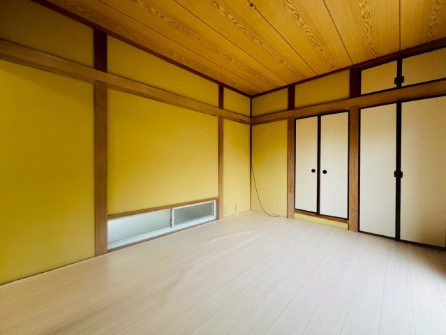 塩屋町8丁目貸家の洋室