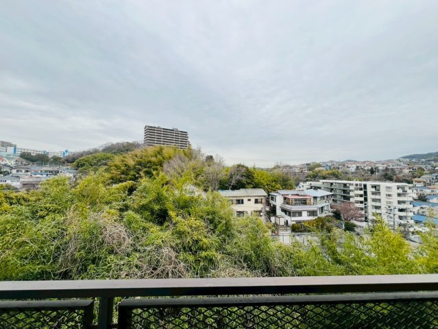 塩屋町8丁目貸家の展望
