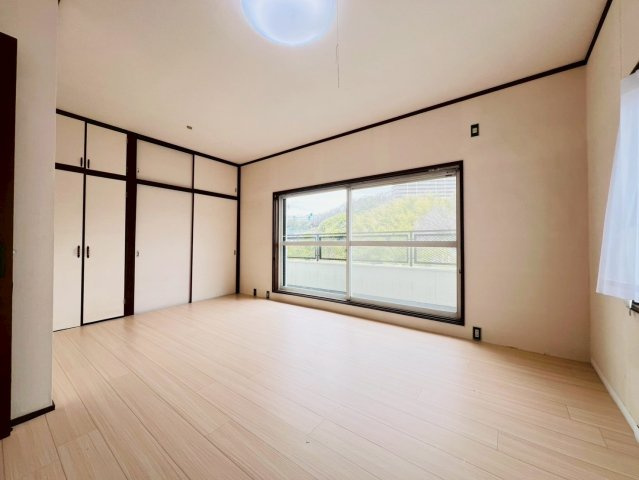 塩屋町8丁目貸家の居間・リビング