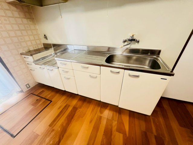 塩屋町8丁目貸家の寝室