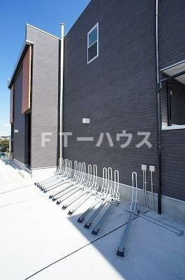 リブリ・華の駐車場