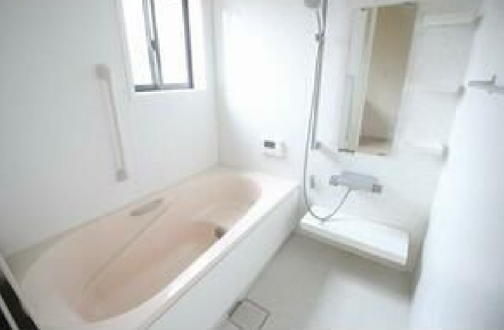 売戸建　小山市西城南の浴室