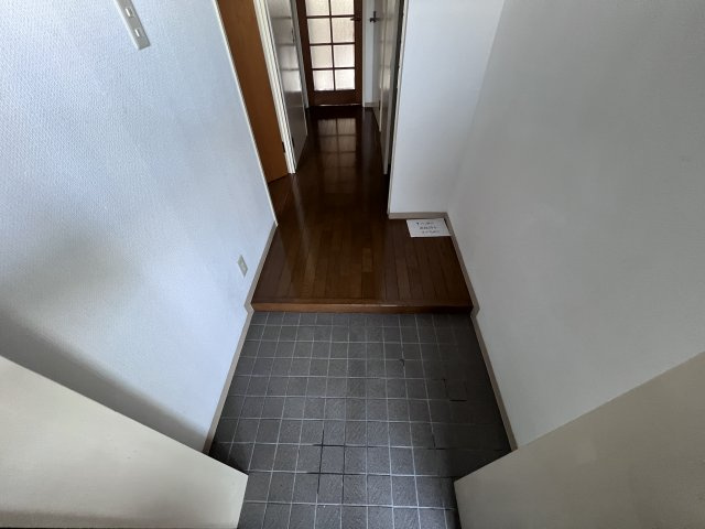 マウンティン・ツーの玄関