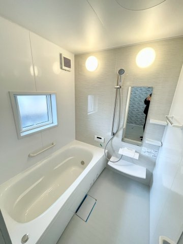 上田市岩下の浴室|窓もあるので換気などもしっかりできます！！