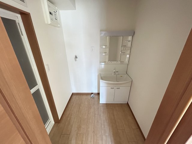 Ｋ・Ｕグランデの洗面所|同タイプ物件写真