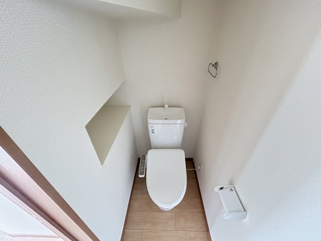 Ｋ・Ｕグランデのトイレ|同タイプ物件写真