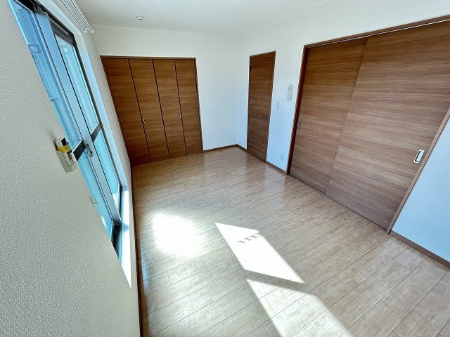 Ｋ・Ｕグランデの洋室|同タイプ物件写真