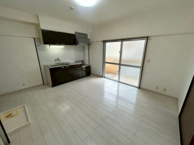 【居間・リビング】 | T stage 1 | ※退去前の為、別部屋の写真を掲載しております