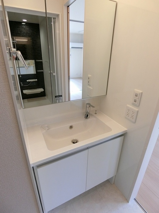 広島市安佐北区亀山１丁目のアパートの洗面所