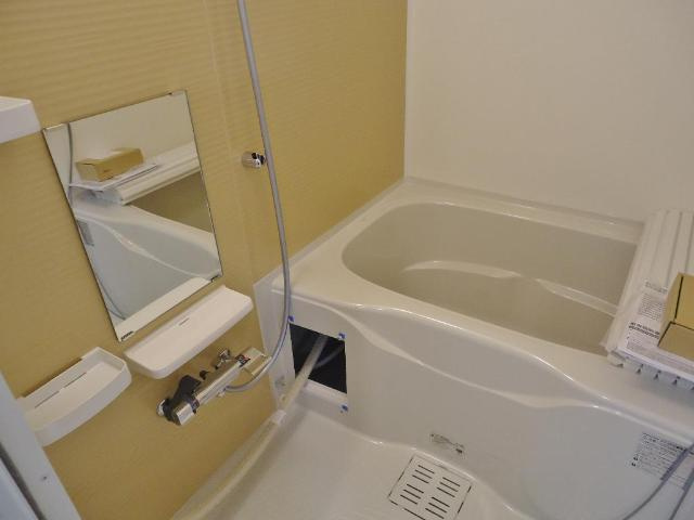 コート・ブリィス長津田の浴室|バス