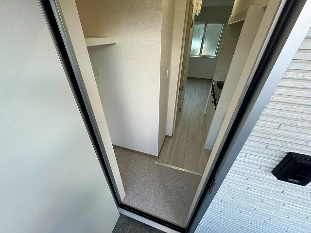 ＣＯＬＬＩＮＡ本浦２０の玄関