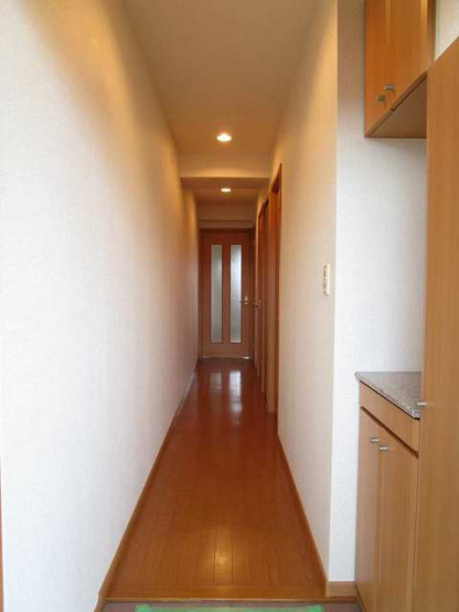 【玄関】 | ロイヤル・レジデンス弐番館 | 玄関