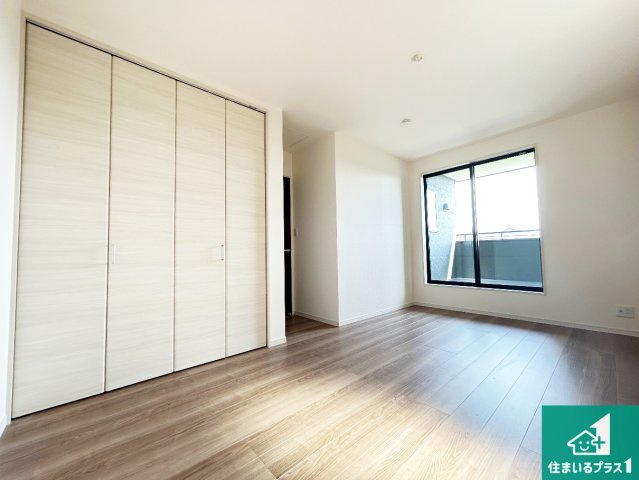 桜井市三輪　第10期　新築一戸建ての洋室|シンプルな洋室は、自分好みのインテリアが楽しめます♪ご家族とインテリアや家具を選びに行くのは入居時の醍醐味の一つです。ぜひお楽しみください♪