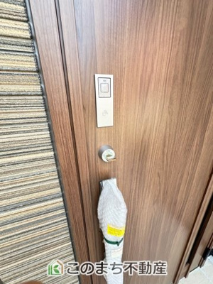 【設備】 | ブルーミングガーデン宇都宮市清住3丁目　1号棟 | 同社施工物件の写真です。※建具やフローリング、その他仕様が違う場合がございます。