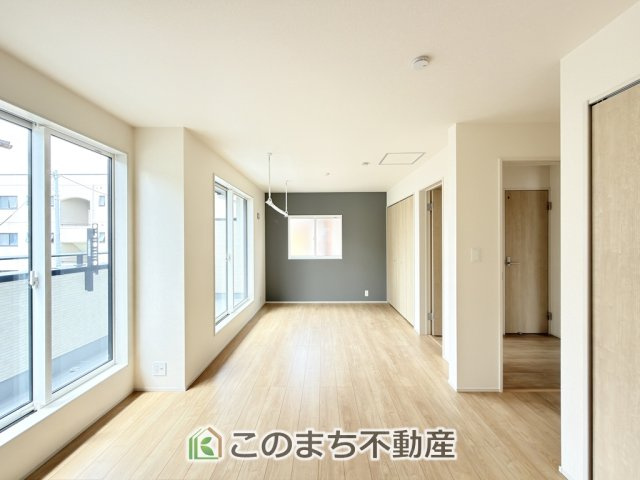 ブルーミングガーデン宇都宮市清住3丁目の洋室|南向きで陽当たりの良い洋室♪風通しもよく快適です☆
