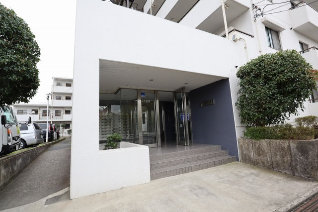 PLENDY市川大野のエントランス