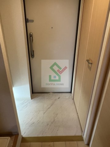 フレイムタウアの玄関