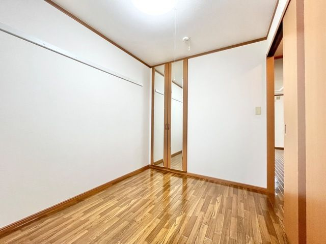 ステラハイツの洋室