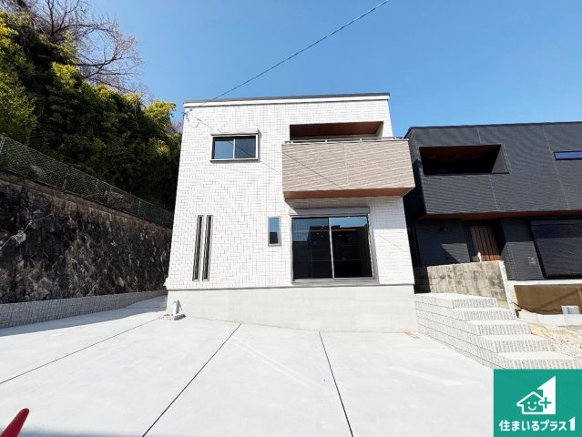 高槻市大和　新築一戸建ての外観|お客様に長く安心して住んでいだだける事にこだわった家づくり！住んでからのアフターサービスにもしっかりと取り組んでいます！