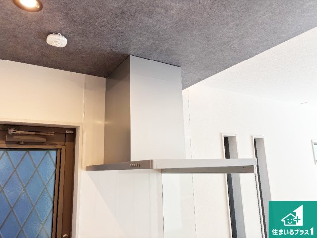 高槻市大和　新築一戸建ての設備|スタイリッシュな印象のフラットタイプ！ＬＥＤ照明付き！