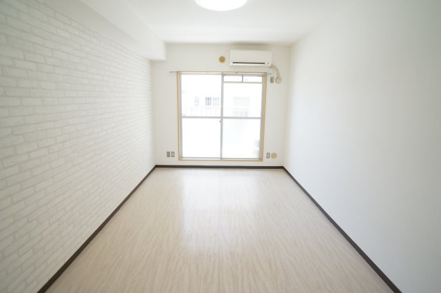 サンサーラ奈良の居間・リビング