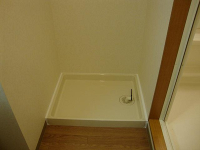 【設備】 | パドマレジデンス | 室内洗濯置き場