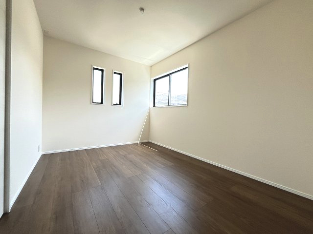 【子供部屋】 | 福岡市東区香椎5丁目　1号棟（全1棟）【仲介手数料無料・0円】 | 施工例。施工例は完成時と異なる場合があります。