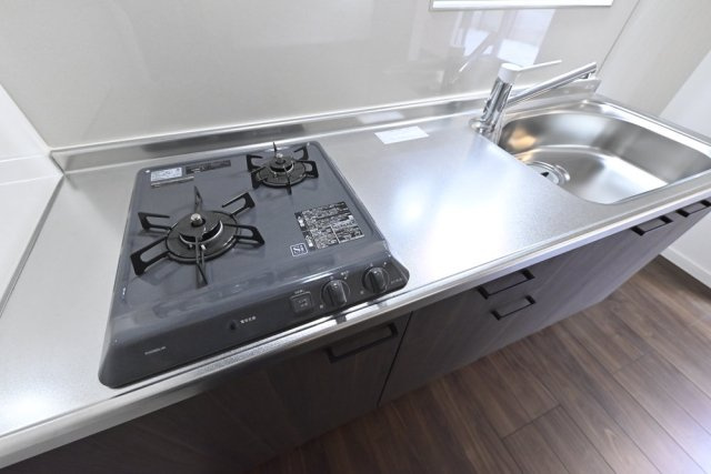 ルア浜田山のキッチン|システムキッチン（2口ガスコンロ）