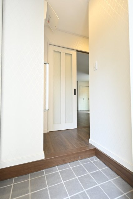 ルア浜田山の玄関