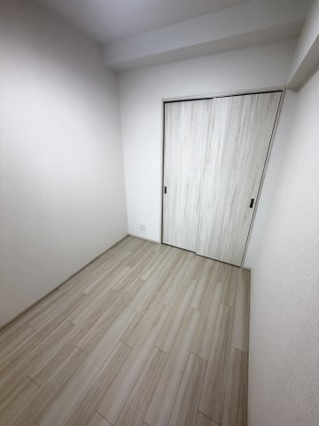 プレジオ日暮通の洋室